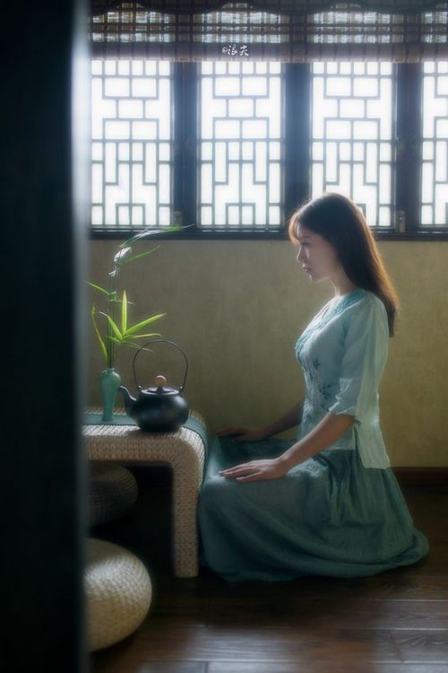 熊猫体育娱乐-线上线下相结合：打造全民电竞的多元空间，电竞线下和线上的区别