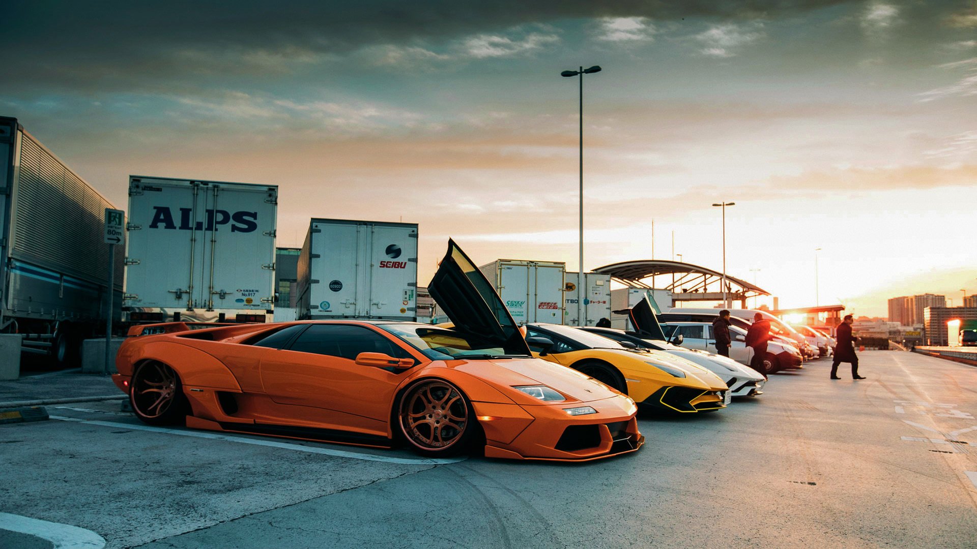 高端装备加持:技术提升比赛水平,高端装备项目