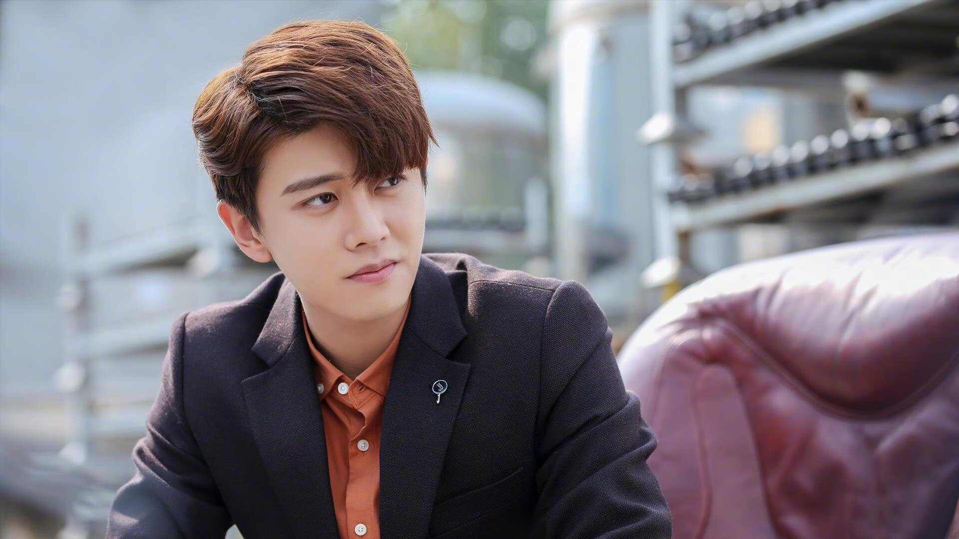 勇士逆转独行侠,西部决赛中库里双手暴扣点燃全场,勇士队库里视频