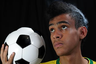 熊猫体育娱乐-西甲球队采用焦点匹配系统优化局部空间压迫战术