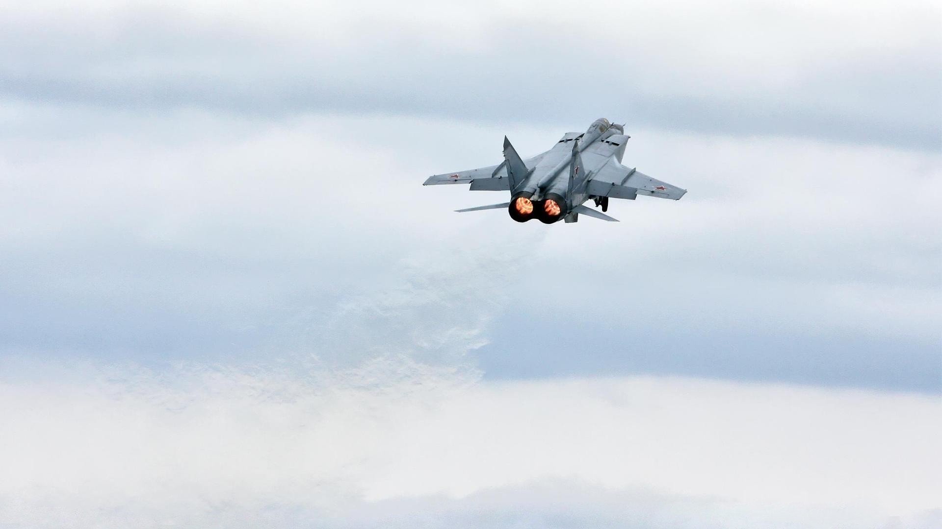 中甲球队设置体能大数据中心监测全队状态趋势,中国足球队体能测试标准